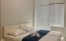 Lovely And Cozy Apartament In Tbilisi